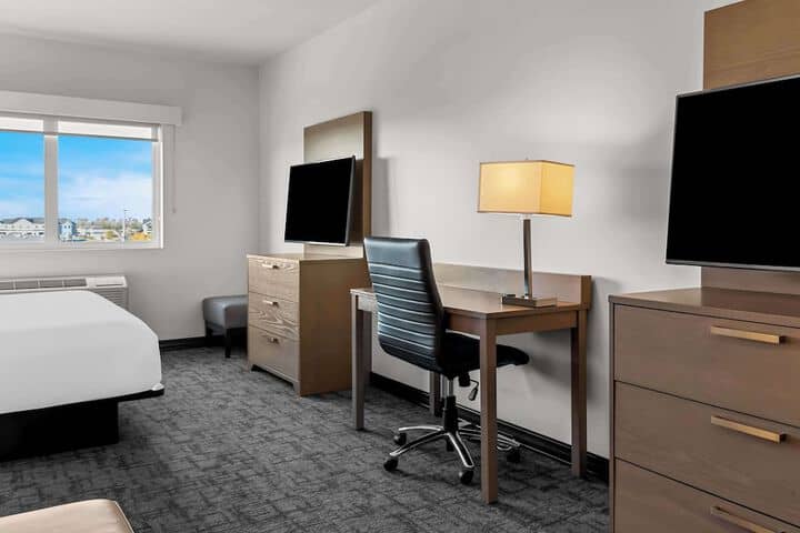 Room 25 of 58