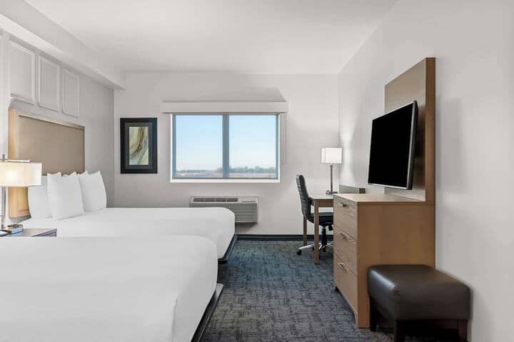 Room 28 of 58