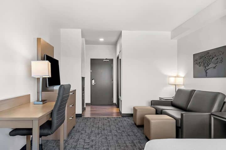 Room 26 of 58